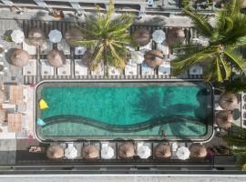 El Tropico Boutique Hotel，位于龙目岛库塔的豪华型酒店
