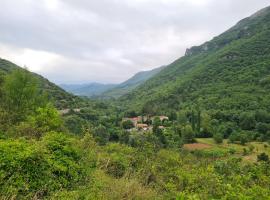 Les sources / chez Léa，位于Molières-Cavaillac的酒店