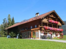 Bauernhaus Durrahof，位于Steinberg am Rofan的农家乐