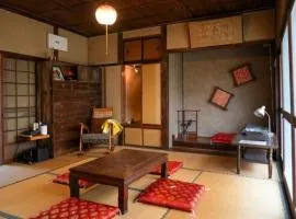Nogataの商店街の一角にあるちいさな隠れ家　忘覚庵