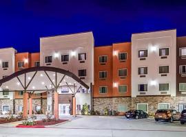 Del-Mar Airport Inn & Suites