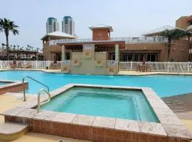 La Isla F102 condo