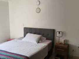 Habitación con baño privado en hermoso apartamento compartido