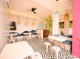 BIG WAVES BOUTIQUE HOTEL SIARGAO，位于卢纳将军城的酒店