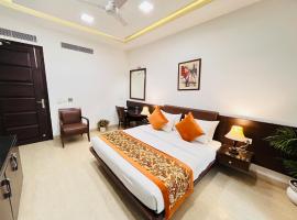 Hotel Lavish Inn Rajouri Garden Couple Friendly, New Delhi，位于新德里西德里的酒店