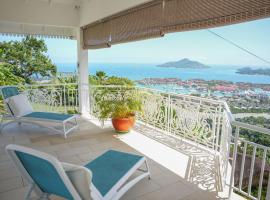 Elegant apartment in Les Mamelles, 400 m², sea view，位于伊甸岛的酒店