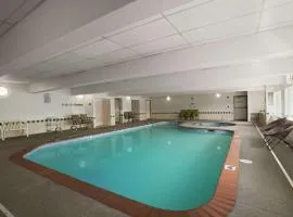 Days Inn by Wyndham Lacey Olympia Area