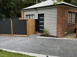 Cosy Cottage，位于Park Orchards的酒店
