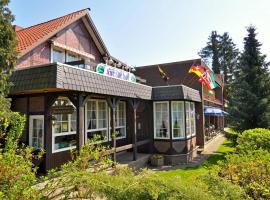 Land-gut-Hotel Landhaus Heidehof，位于Clenze的酒店