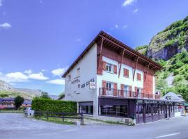 Les Cimes，位于加瓦尔尼的酒店