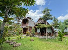 Sumatra Orangutan Treks Villa & Eco jungle trekking activity，位于Timbanglawang的别墅