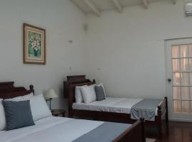 Rainbow Inn，位于Grand Bras的酒店