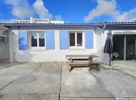 MAISON PLAIN PIED HYPER CENTRE ET 300M DE PLAGE