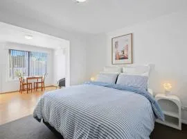 Kalisti Suites - Kamari Suite