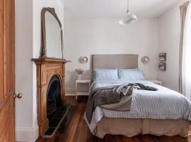 Galvin Town Cottage, convenient to CBD，位于Kings Park的酒店
