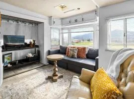 Paschal Winery - Glamp Cottage Trailer