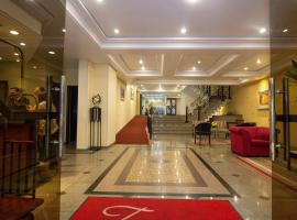 特雷维电子商务酒店，位于库里提巴Paranaense Museum附近的酒店