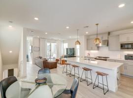 Newark Retreat with Home Gym, Grill, Bicycles and More，位于纽瓦克的酒店