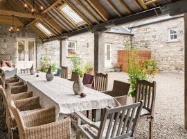 Stunning Granite Barn Conversion，位于塔洛的乡村别墅