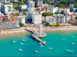 Hotel Delfín Vista Pier Beach Front