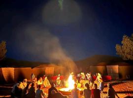 Overnight Desert Camp，位于梅尔祖卡的酒店