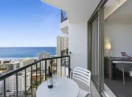 Ocean View 2-Bed Studio In the Heart of Surfers