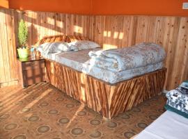 Pema Gyalpo Homestay and Restaurant，位于Mirik的酒店