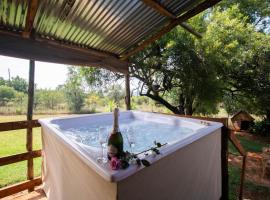 Crooked Cottage，位于Pelindaba的宠物友好酒店