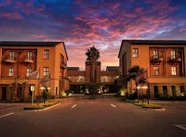 Tayfin Royale Hotel & Restaurant