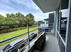 Peaceful Tropicana Holiday Home at Batam Centre，位于巴淡岛中心的酒店