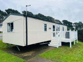 Willows Way Newquay Holiday Park，位于纽基的酒店