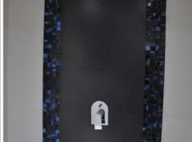 Peaceful retreat 3 bedroom apartment for1 to 6 person