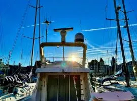 YACHT DEAUVILLE