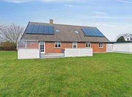 Holiday Home Josie - 700m from the sea in Bornholm by Interhome
