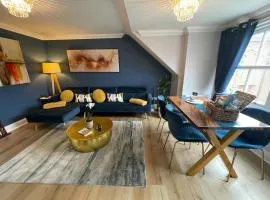 Luxury Boutique Apartment - Amazing City Location