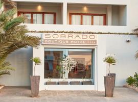 Sobrado Boutique Hotel，位于圣玛丽亚阿米尔卡-卡布拉尔国际机场 - SID附近的酒店