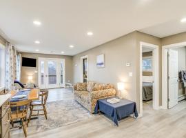 Newly Renovated Maine Retreat Deck with Ocean View!，位于Lubec的酒店