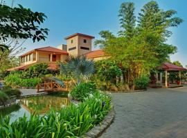 The Fern Gir Forest Resort, Sasan Gir - A Fern Crown Collection Resort，位于萨三吉尔的度假村