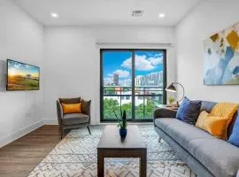 Exuberant King Bed Near EWR w/ Gym & Parking