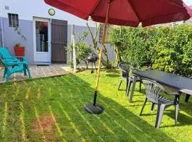 Gîte rénové avec jardin privé, proche de la Baule et Guérande, idéal pour 4 personnes. - FR-1-306-1163