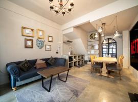 Designer House Asoke / 3 bedrooms，位于曼谷的度假屋