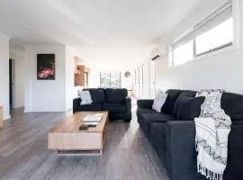 Modern & Convenient in Newstead