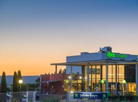 ibis Styles Pertuis Portes du Luberon，位于佩尔蒂的精品酒店