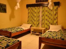 Room in BB - Amahoro Guest House - Triple Room with Shared Bathroom
