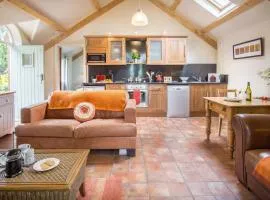 Thyme Lodge Newcastle Emlyn
