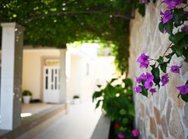 Hvar Villa Malisko Apartments，位于赫瓦尔的低价酒店