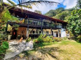 Eco Hostal Tierra de Agua y Fuego，位于圣拉菲尔的旅馆