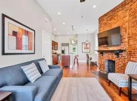 St Louis Townhome-Perfect for Groups