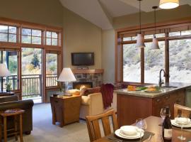 Capitol Peak Lodge，位于斯诺马斯村的酒店