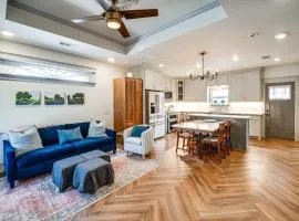 Walkable Dallas Bungalow 4 Mi to Downtown